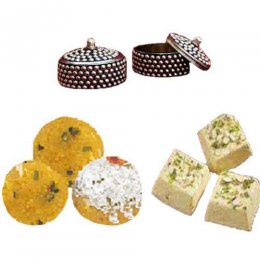 Besan Shahi laddos & Soanpapdi with Rakhi - Canada Delivery Only