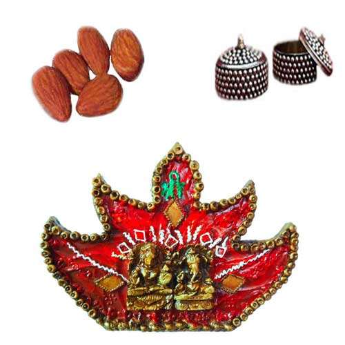 Wall Hanging & Almond
