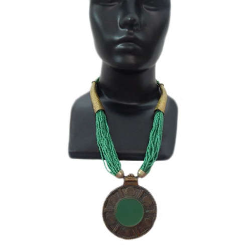 Green Cheer Necklace With Pendant
