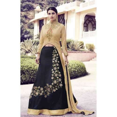 Urban Naari Cream and Black Colored Semi Georgette Salwar Suit