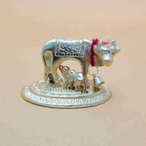 Small White Metal Cow - Canada Delivery Only