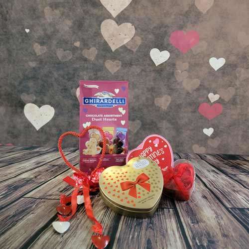 Valentine's day Rose Soaps And chocolates - USA Direct