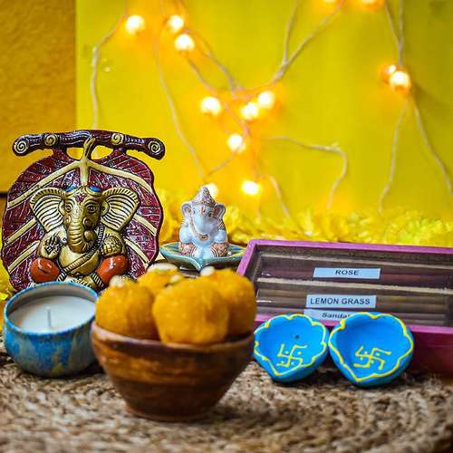 Leaf Wall Hanging Ganesha & Sweets - USA Delivery Direct