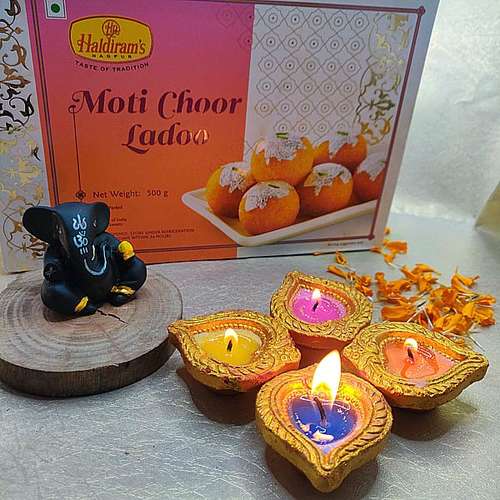 Cute Ganesha Idol & Sweets - Australia Direct Delivery