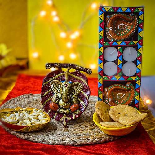 Leaf Wall Hanging Ganesha & Dry Fruits - USA Delivery Direct