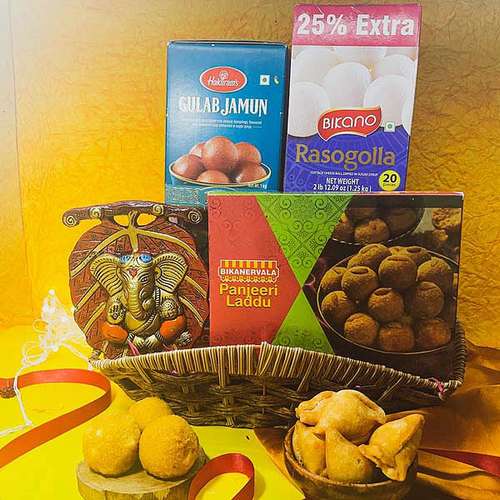 Leaf Wall Hanging Ganesha & Sweets - USA Delivery Direct