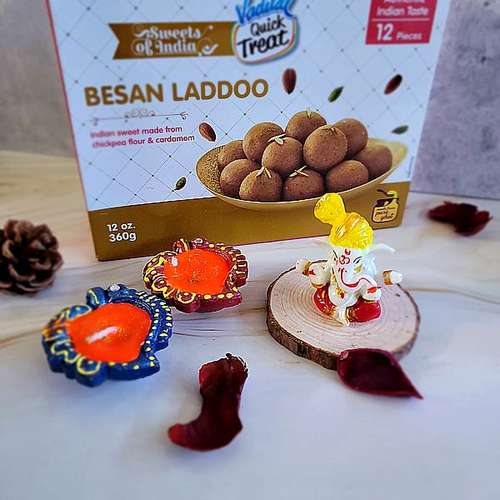 Cute Ganesha Idol & Sweets - Australia Direct Delivery