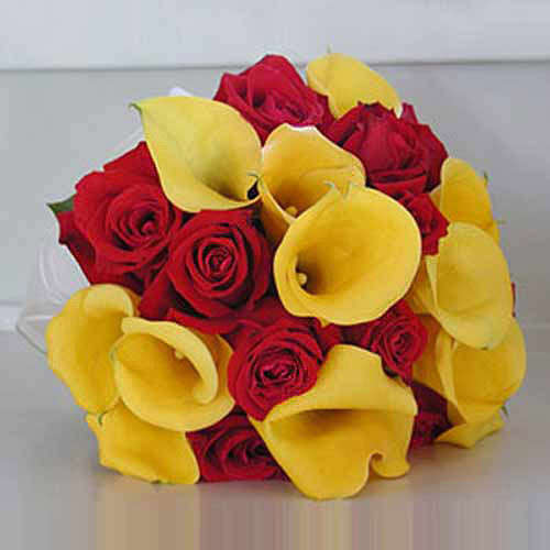 24 Roses And Calla Lilies - Greece Delivery Only