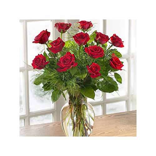 Elegant Dozen Roses